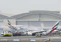Самолет авиакомпании Emirates Airlines совершил аварийную посадку в аэропорту Дубая.
