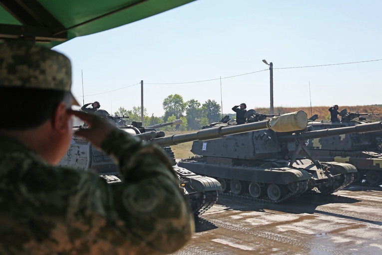 Министр обороны Украины Степан Полторак проверил подготовку к военному параду