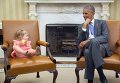 Главный фотограф Барака Обамы Пит Соуза разместил фотографию, на которой запечатлен президент США и маленькая девочка. Снимок подписан: 55? Ты уверен? Мой дедушка говорил, что тебе 44