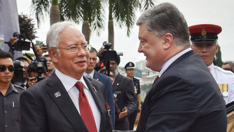 Президент Украины Петр Порошенко и премьер-министр Малайзии Наджиб Тун Разак