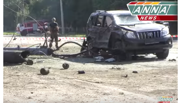 На месте взрыва автомобиля Плотницкого