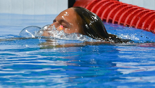 Юлия Ефимова (Россия) после финального заплыва на 100 м брассом