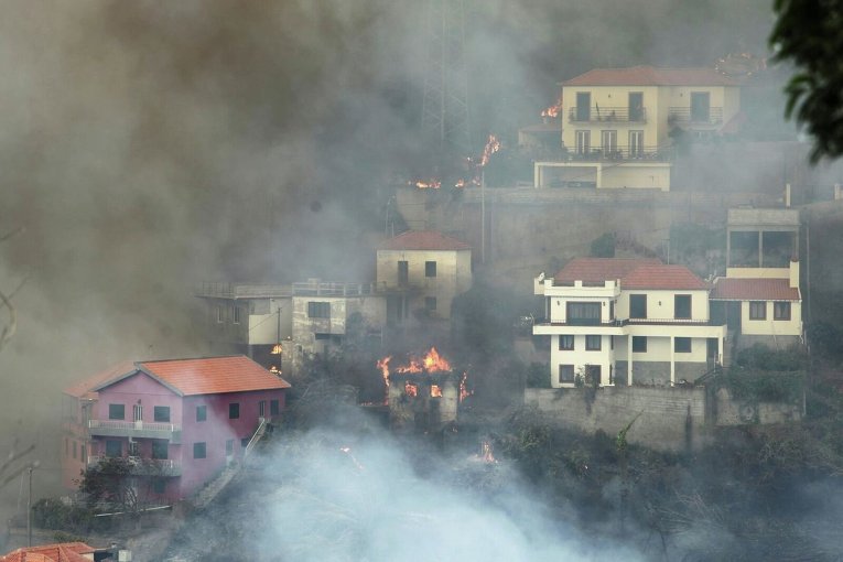 Пожар в португальской Мадейре