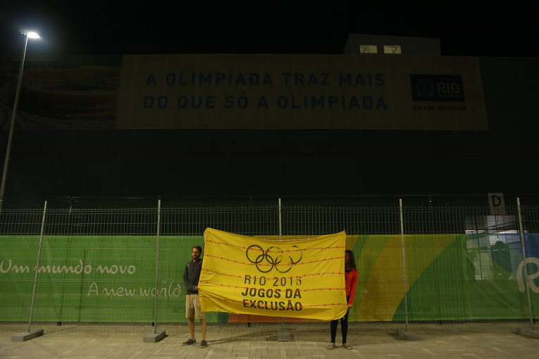 В Олимпийском парке Рио-де-Жанейро прошла акция протеста против сноса фавелы