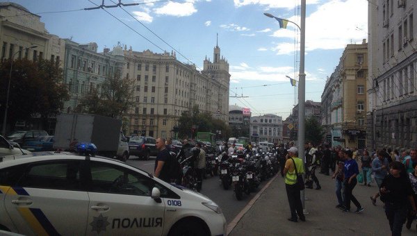 Байкеры пикетируют Харьковский городской совет