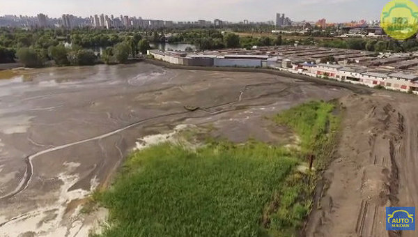 В Киеве Дарницкая ТЭЦ почти полностью засыпала озеро ядовитой угольной золой