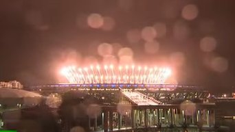 Праздничный салют на церемонии закрытия Олимпийских игр в Рио. Видео