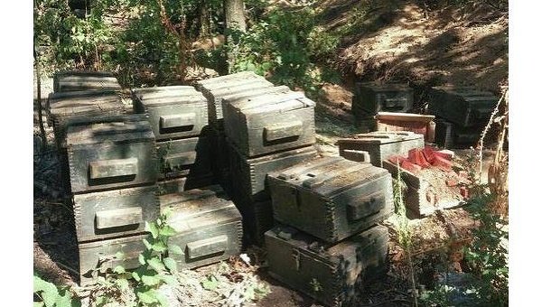 В Донбассе найден тайник с почти 2 тоннами тротила