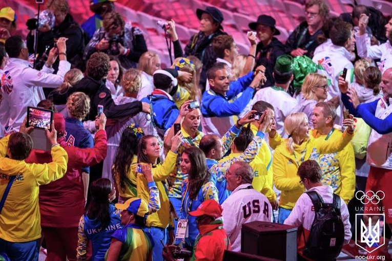 Сборная Украины на закрытии Олимпиады в Рио