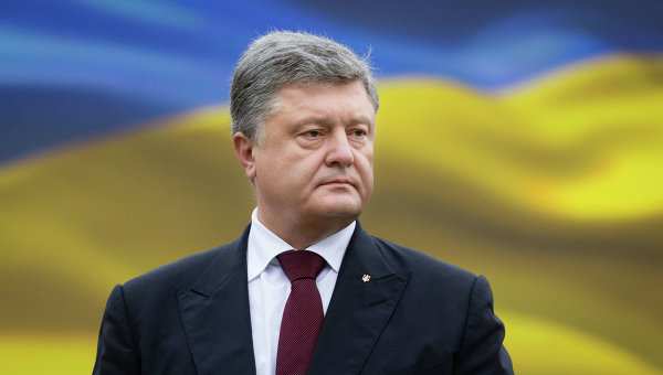 Президент Украины Петр Порошенко на параде по случаю 25-летней годовщины со Дня Независимости Украины в Киеве.