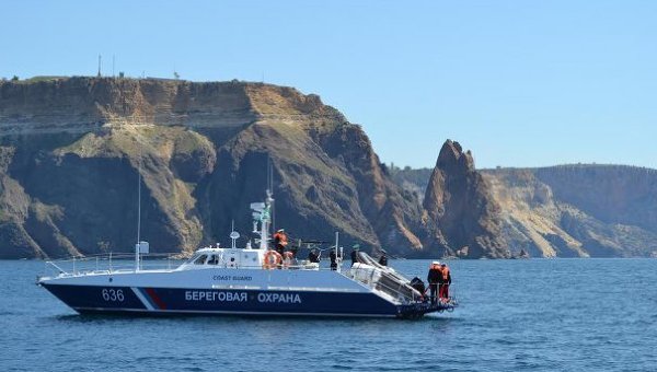 В Крыму на дно ушла яхта с пассажирами