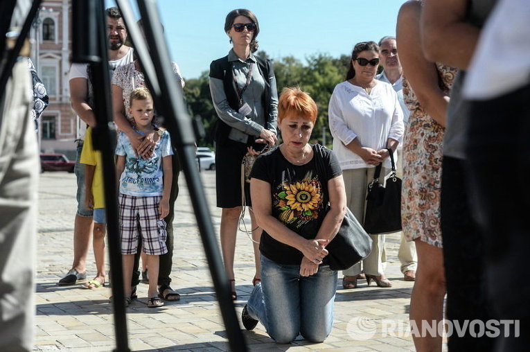 В Киеве почтили память погибших под Иловайском