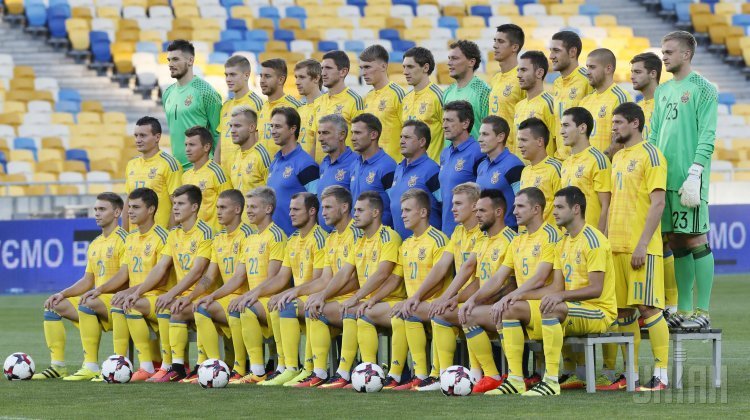Тренировка сборной Украины по футболу перед стартом в квалификации ЧМ-2018