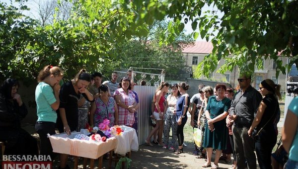 Похороны убитой девочки под Измаилом в Одесской области