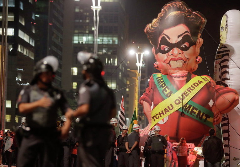Протесты в Бразилии после импичмента президенту