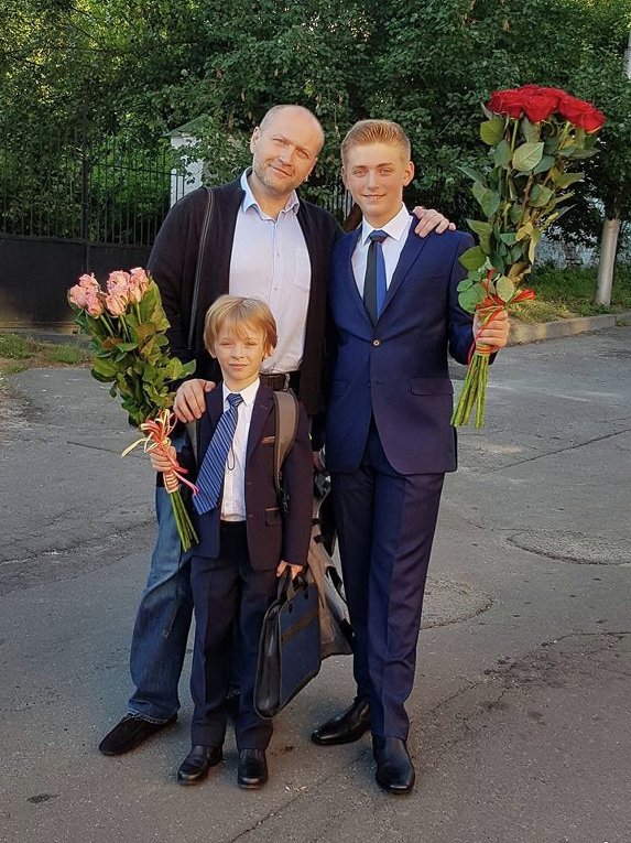 Народный депутат Борислав Береза с сыновьями