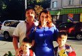 Народный депутат Семен Семенченко с детьми