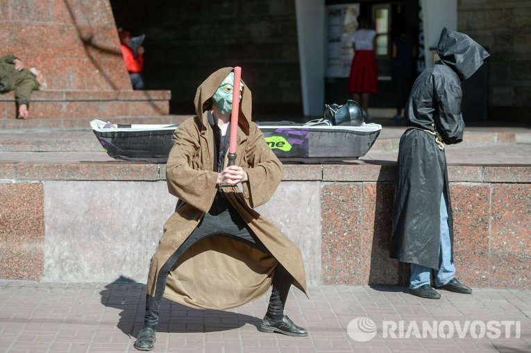 Похороны Дарта Вейдера в центре Киева