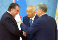 Президент Республики Таджикистан Эмомали Рахмон, президент Республики Узбекистан Ислам Каримов и президент Киргизской Республики Алмазбек Атамбаев
