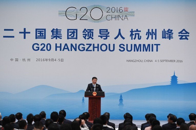 Президент Китая Си Цзиньпин выступает на саммите G20 в Ханчжоу.