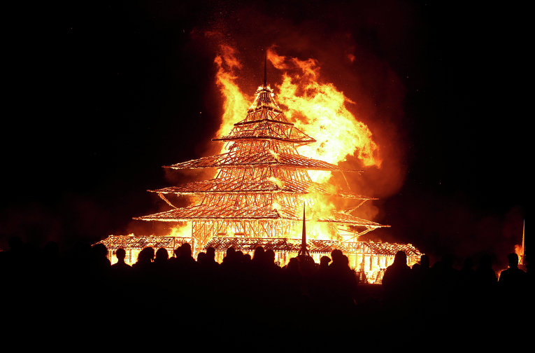 Самый необычный фестиваль Burning Man в пустыне Невады, США