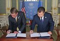 Министры обороны Украины и США Степан Полторак и Эштон Картер