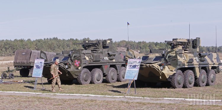 ОБСЕ осмотрела новые образцы военной техники ВСУ на полигоне Десна