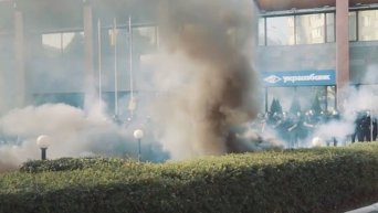 Батальон Азов опубликовал кадры столкновения под Киевгорстроем (ненорм. лексика). Видео