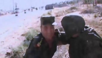 Военный РФ попал под обстрел в Сирии во время видеомоста с Москвой. Видео