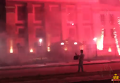 Появились первые кадры нападения на посольство РФ в Киеве. Видео