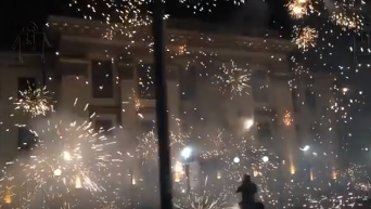 Атака российского посольства в Киеве. Скриншот видео