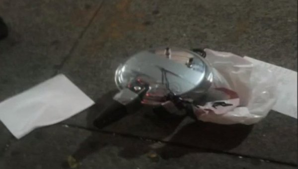 Предполагаемое взрывное устройство, найденное полицией в Нью-йорке