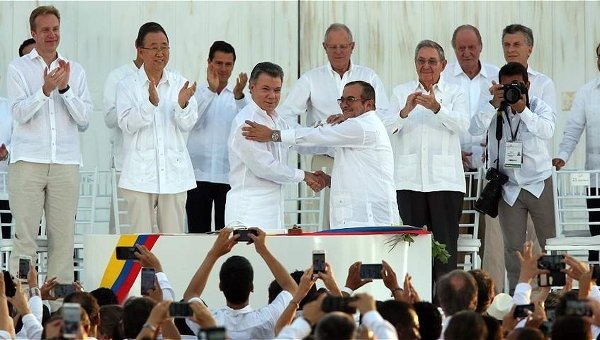 Историческое соглашение между властями Колумбии и РВСК
