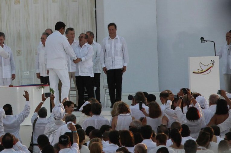 Историческое соглашение между властями Колумбии и РВСК