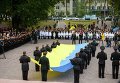 Возложение цветов к памятнику жертвам Бабьего Яра в Киеве