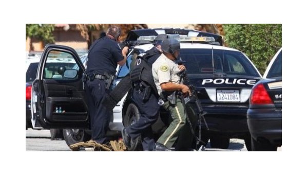 Двое полицейских погибли при стрельбе в Калифорнии