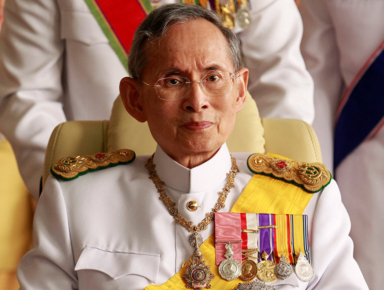 Король Таиланда Пхумипхон Адулъядет