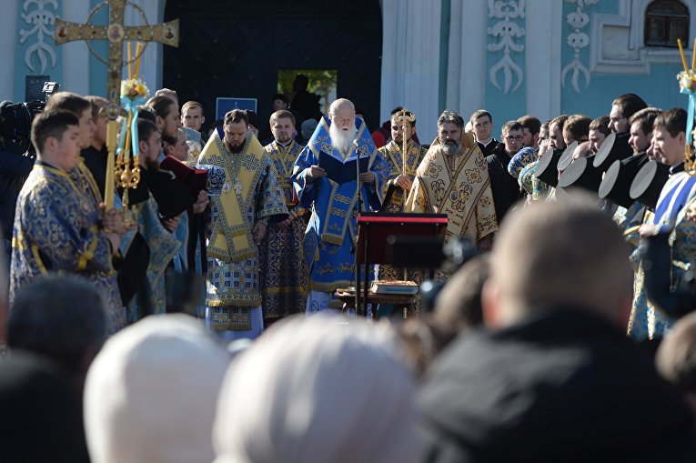 Предстоятель УПЦ КП Святейший Патриарх Филарет во время молебна