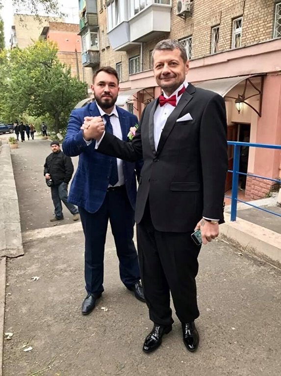 Андрей Лозовой на церемонии бракосочетания Игоря Мосийчука