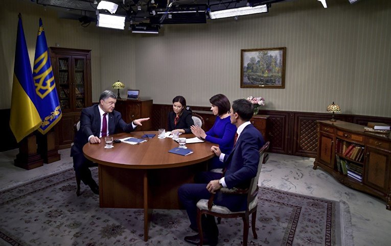 Интервью Петра Порошенко украинским телеканалам 23 октября