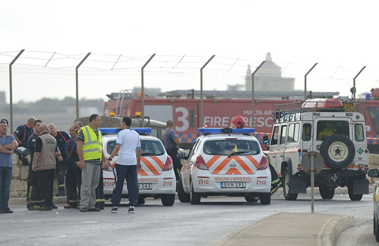 Легкомоторный самолет, на борту которого, предположительно, находились сотрудники пограничной службы Евросоюза, разбился на Мальте