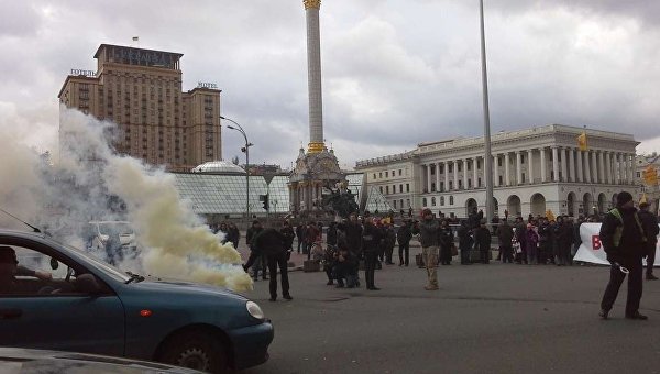 Акция протеста вкладчиков банка Михайловский на Крещатике