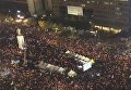 На протест в центр Сеула пришли до 100 тыс человек