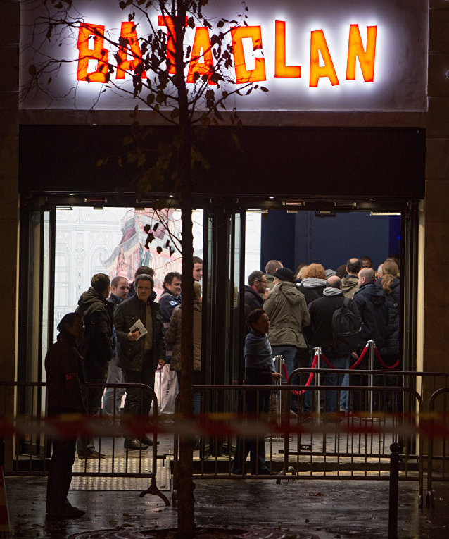 Стинг открыл парижский театр Батаклан через год после терактов