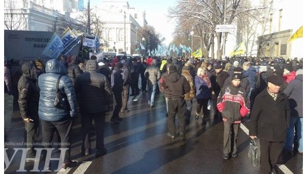 Протест на улице Грушевского в Киеве