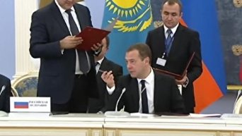 Медведев предложил переименовать кофе американо в русиано