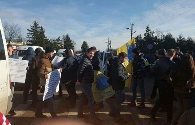 Протест автовладельцев на украинско-польской границе