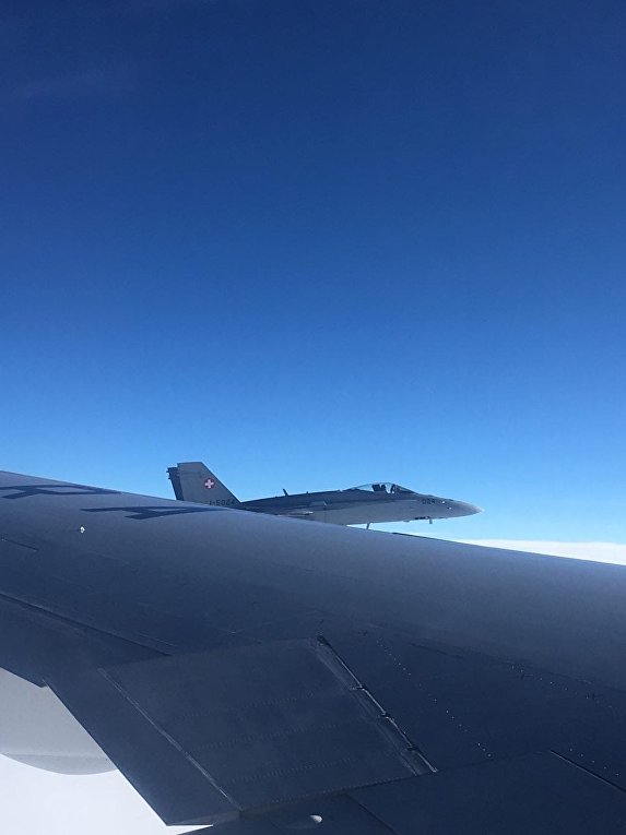 Швейцарские истребители сопроводили летевший на АТЭС борт с делегацией РФ