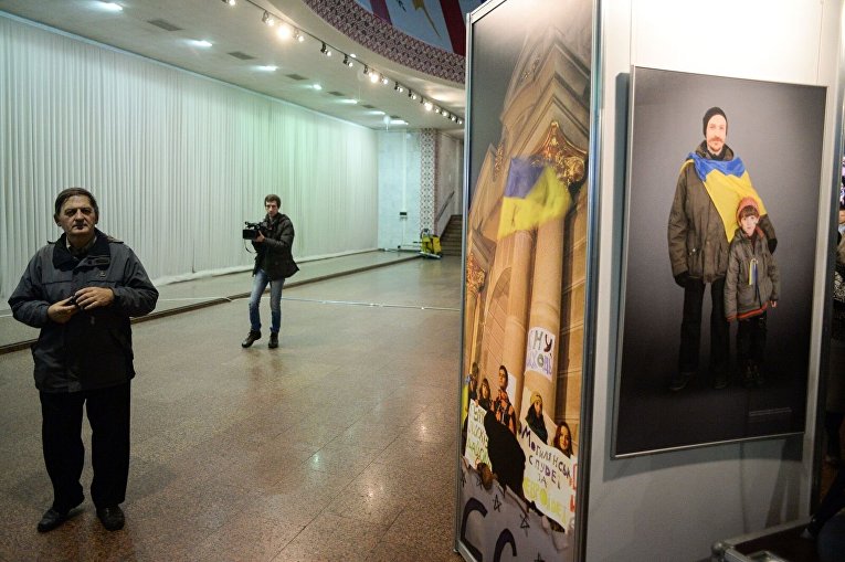В Киеве представили фотовыставку посвященную 100-летию украинской Революции