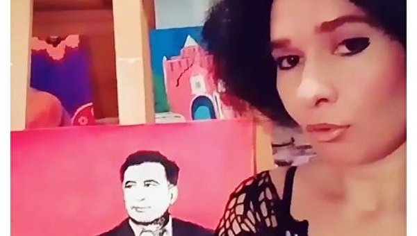Российская художница написала портрет Михаила Саакашвили обнаженной грудью